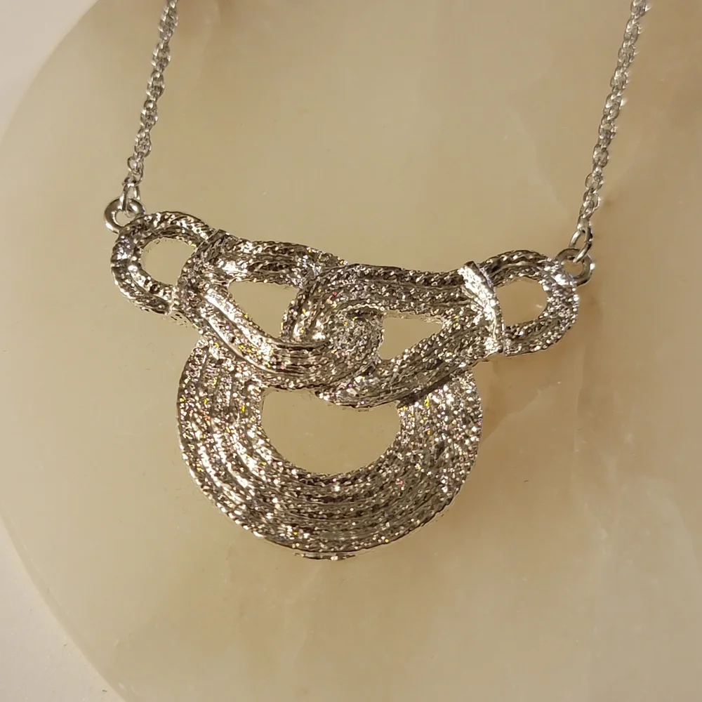 Silver Tone Knotted Necklace Avon Vintage SAQ